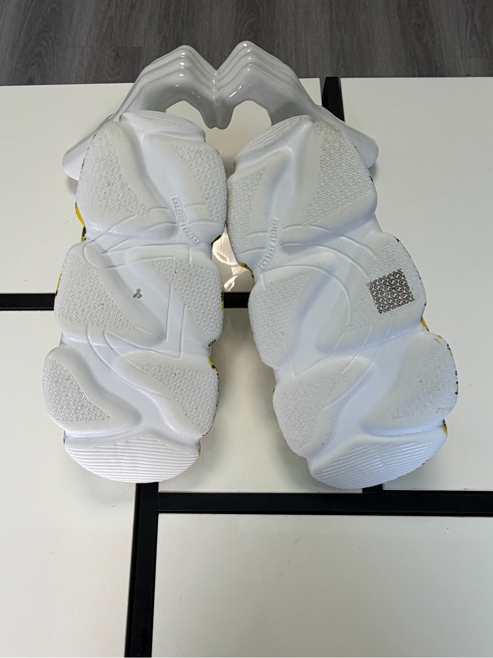 Champion IPO Smile White Graphic Slides Sandals | Men's Size 8 / Women's Size 10 - Picture 10 of 11
